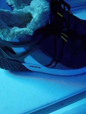ONEMIX Fleece-Lined Athletic Sneaker - Black & White